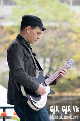 Photo of Sarah Harmer performing at the Rock the Line concert. Photo credit Vincent Banial