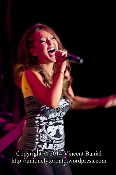 Photo of the Kira Isabella concert at the CNE Bandshell in 2014. Photo credit Vincent Banial