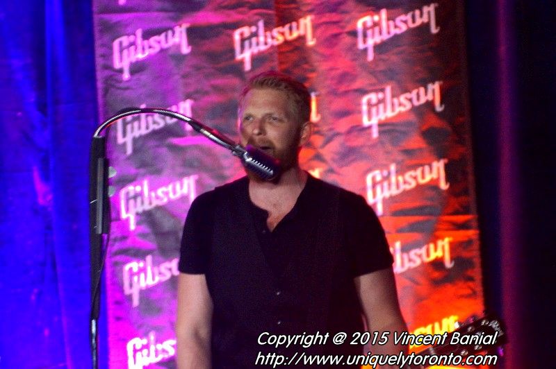 photo of Jonny Fox in the band "The StandSTills". Photo credit Vincent Banial