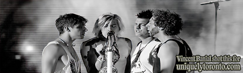 Photo of the Marianas Trench concert at Nathan Philips Square on July 15 2015. Part of Panamania Toronto. Photo credit Vincent Banial