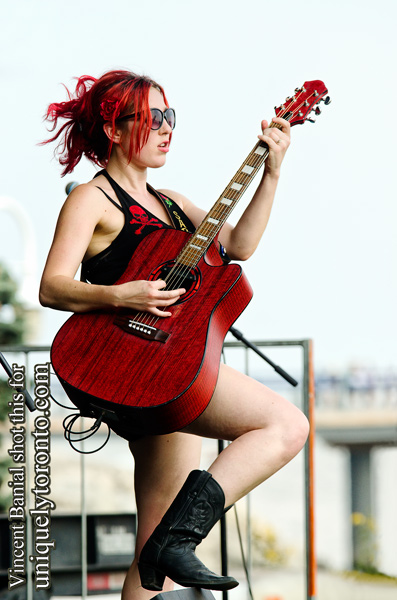 Photo of the "Doghouse Rose" concert at the World's Biggest Ribfest in Burlington Ontario in Sept 2015. Photo credit Vincent Banial